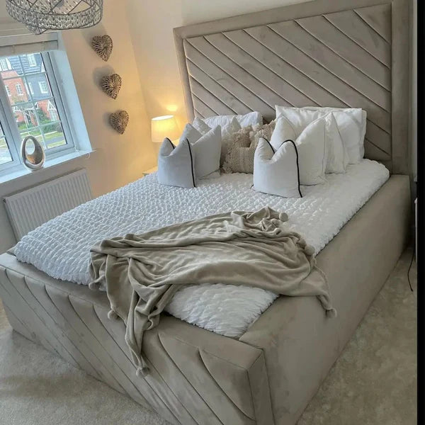 Duke Bedstead Plush Velvet