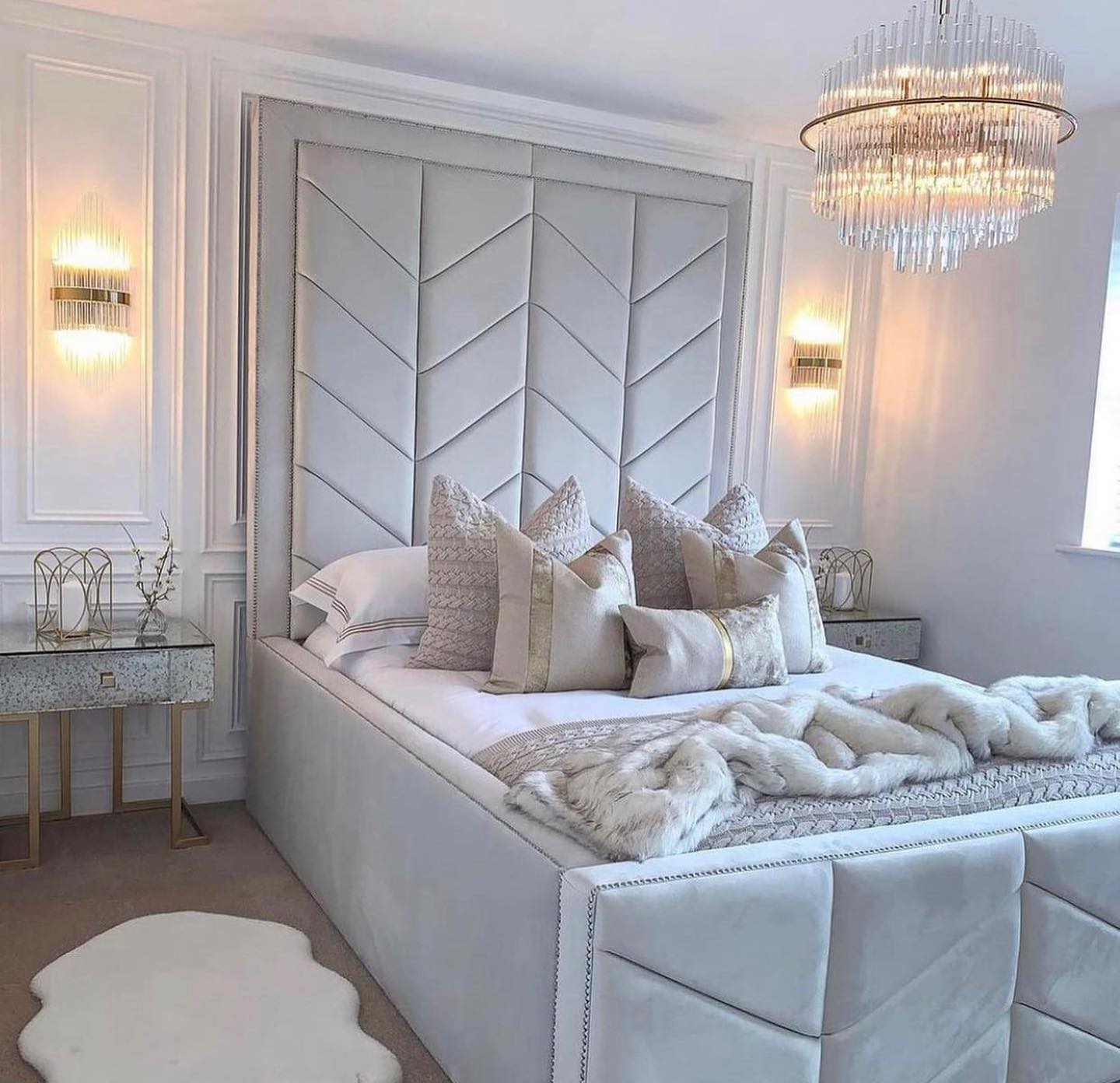 Luxury wall cover,high headboard plush velvet ottoman beds